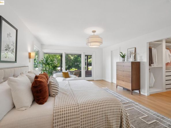 5901 Wood Dr, Oakland CA 94611