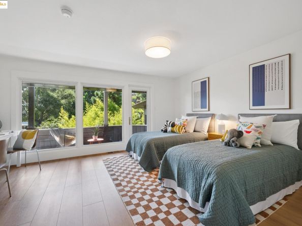 5901 Wood Dr, Oakland CA 94611