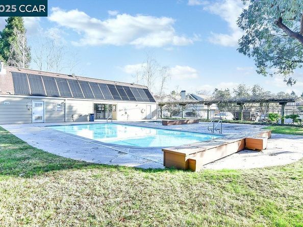 392 Mill Road, Martinez CA 94553