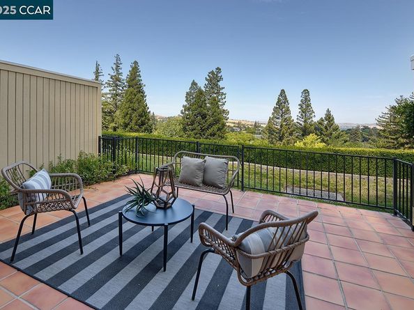 1817 Skycrest Dr 4, Walnut Creek CA 94595