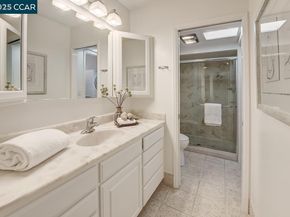 1817 Skycrest Dr 4, Walnut Creek CA 94595