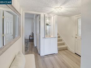 1817 Skycrest Dr 4, Walnut Creek CA 94595