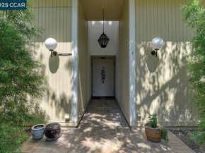1817 Skycrest Dr 4, Walnut Creek CA 94595