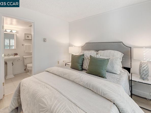 1817 Skycrest Dr 4, Walnut Creek CA 94595