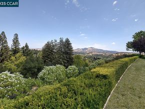 1817 Skycrest Dr 4, Walnut Creek CA 94595