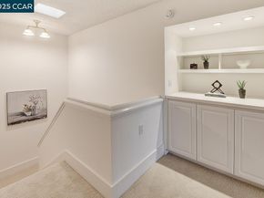 1817 Skycrest Dr 4, Walnut Creek CA 94595