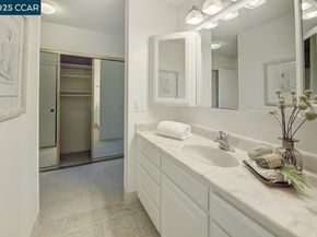 1817 Skycrest Dr 4, Walnut Creek CA 94595