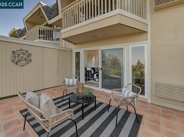 1817 Skycrest Dr 4, Walnut Creek CA 94595