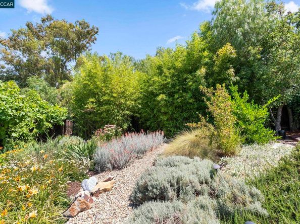 275 Gil Blas Rd, Danville CA 94526