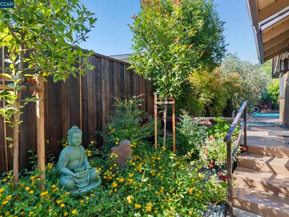 275 Gil Blas Rd, Danville CA 94526