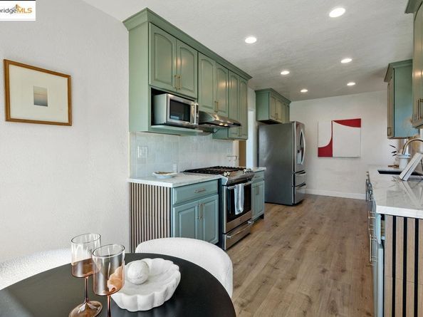4151 Eastlake Ave, Oakland CA 94602