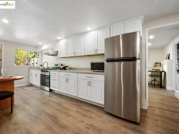 4151 Eastlake Ave, Oakland CA 94602
