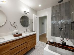4151 Eastlake Ave, Oakland CA 94602