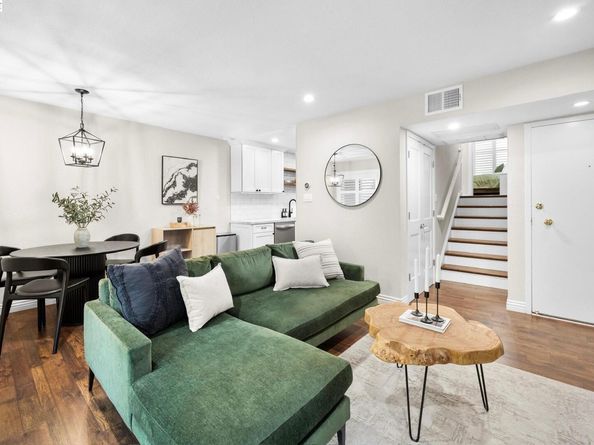 2724 Oak Rd 88, Walnut Creek CA 94551