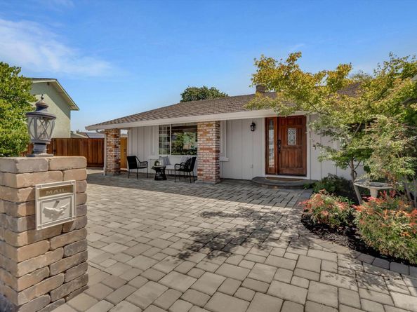 1460 Calais Ct, Livermore CA 94550