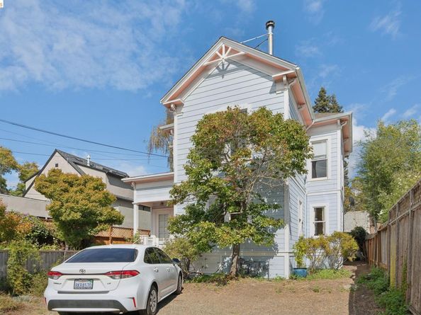 1711 Milvia A, Berkeley CA 94709