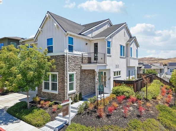4203 Oak Knoll Dr, Dublin CA 94568