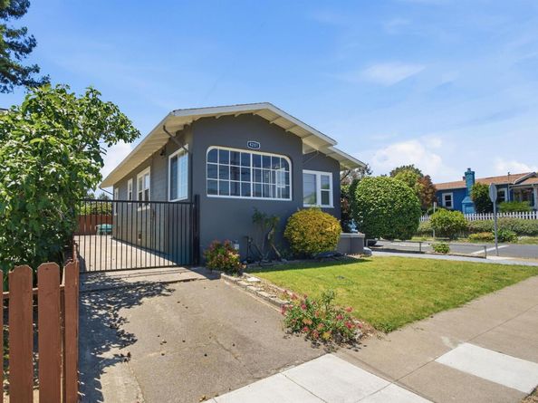 4203 Redding, Oakland CA 94619
