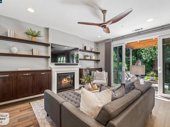 18 Brookstone Ln, Danville CA 94526