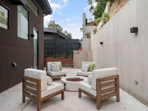 1667 Trestle Glen Rd, Oakland CA 94610