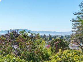6080 Ocean View Drive, Oakland CA 94618