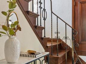 6080 Ocean View Drive, Oakland CA 94618