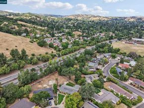 8 Bristol Ct, Pleasant Hill CA 94523