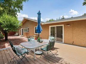 8 Bristol Ct, Pleasant Hill CA 94523