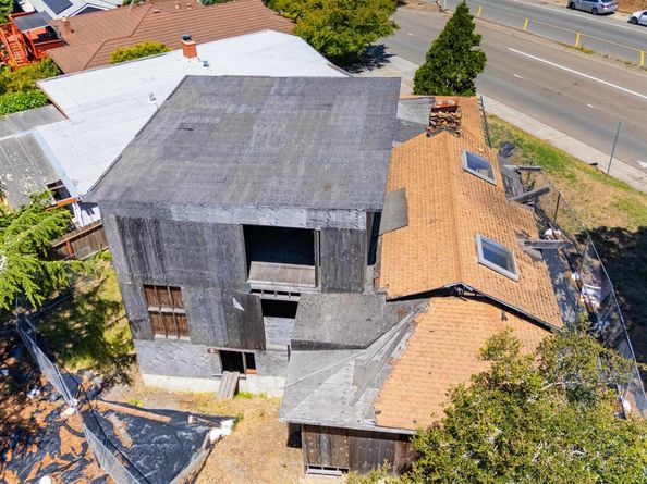 3551 Joaquin Miller Rd, Oakland CA 94602