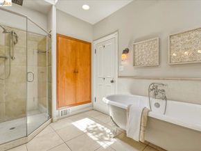 1631 La Vereda Rd, Berkeley CA 94709