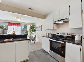27773 Pistachio Ct, Hayward CA 94544