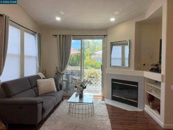 3905 Coyote Cr, Clayton CA 94517