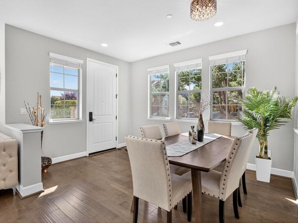 570 Sandalwood dr, Livermore CA 94551