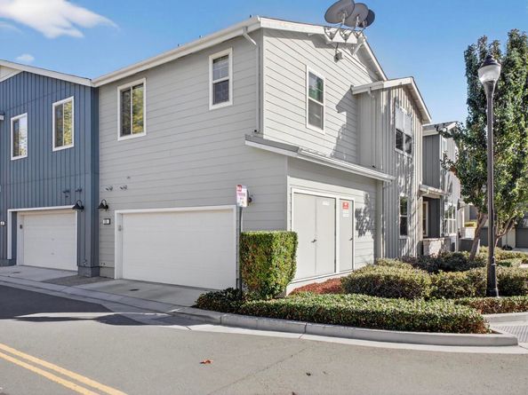 570 Sandalwood dr, Livermore CA 94551