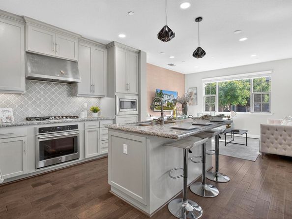 570 Sandalwood dr, Livermore CA 94551