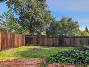 41 Mt Shasta Pl, Clayton CA 94517