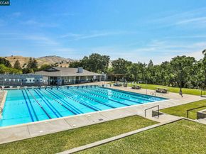 41 Mt Shasta Pl, Clayton CA 94517