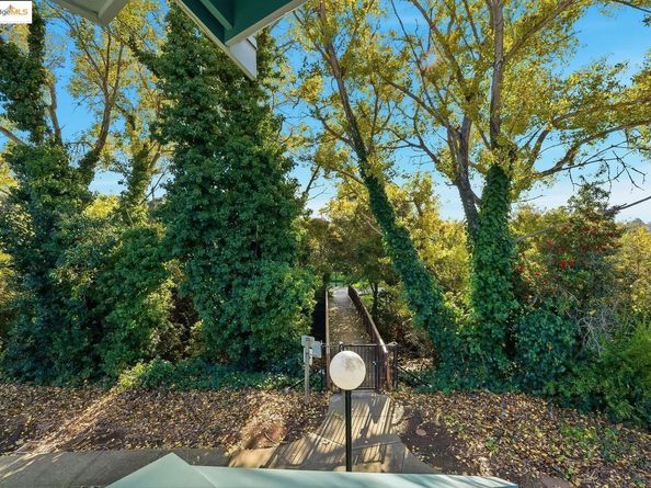 316 Dursey DR, Pinole CA 94564