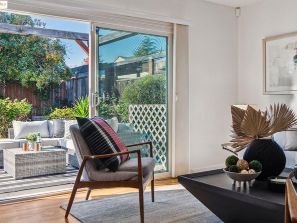 3471 Morcom Ave, Oakland CA 94619