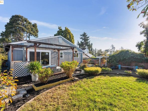 3471 Morcom Ave, Oakland CA 94619