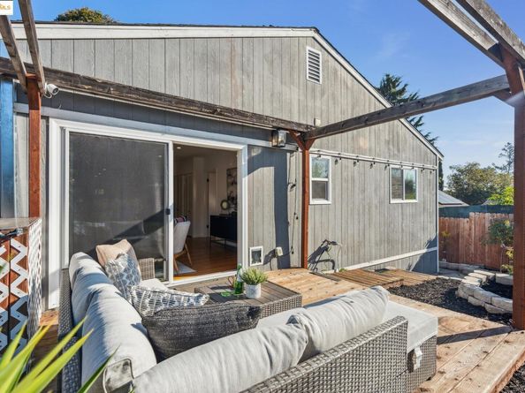 3471 Morcom Ave, Oakland CA 94619