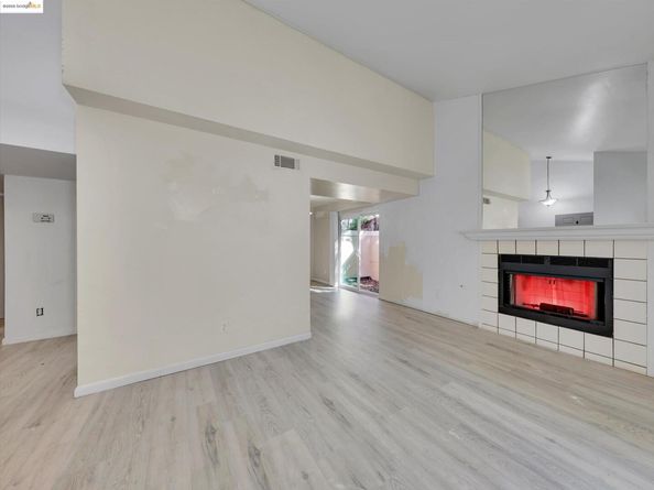 601 Palomino Dr D, Pleasanton CA 94566