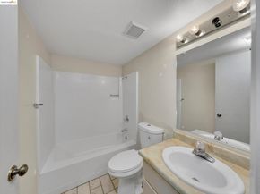 601 Palomino Dr D, Pleasanton CA 94566