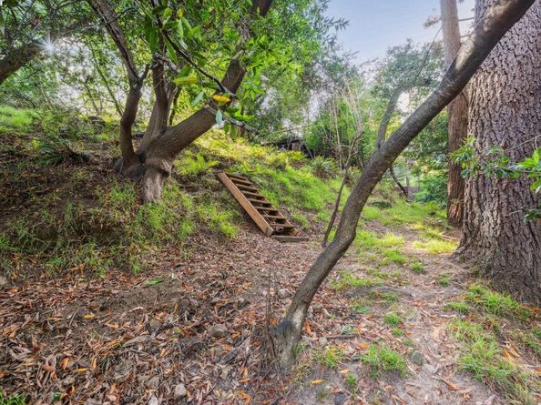 7171 Homewood Drive, Oakland CA 94611