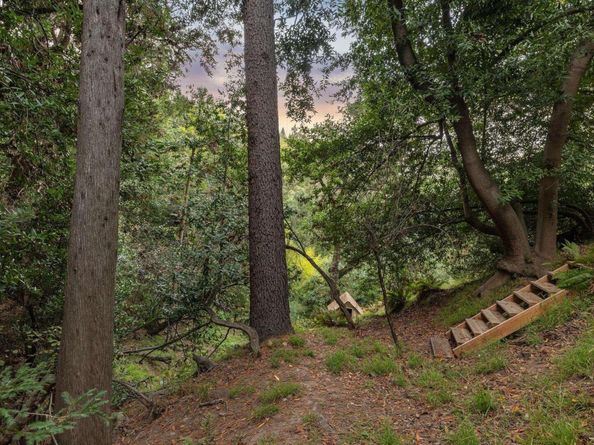 7171 Homewood Drive, Oakland CA 94611