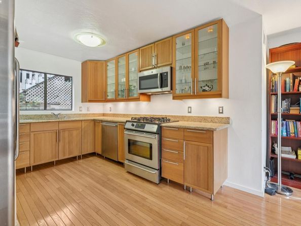 7171 Homewood Drive, Oakland CA 94611