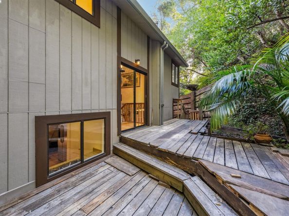 7171 Homewood Drive, Oakland CA 94611