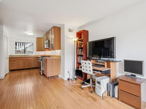 7171 Homewood Drive, Oakland CA 94611