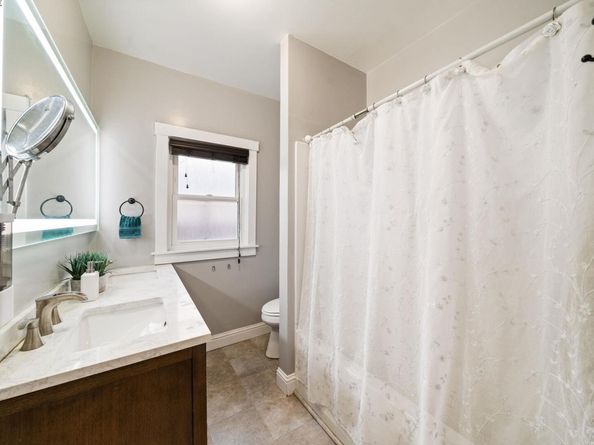 1621 D St, Hayward CA 94541