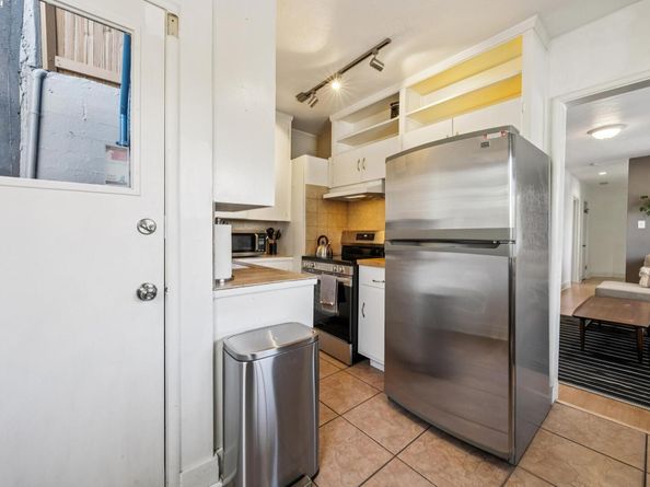 5936 Broadway, Oakland CA 94618